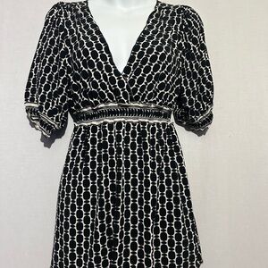 Max Edition Black & Cream Geometric Print Empire Waist Dress Size M